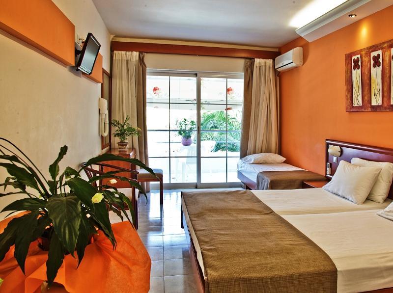 Miramare Bay Hotel Karpathos Exterior photo